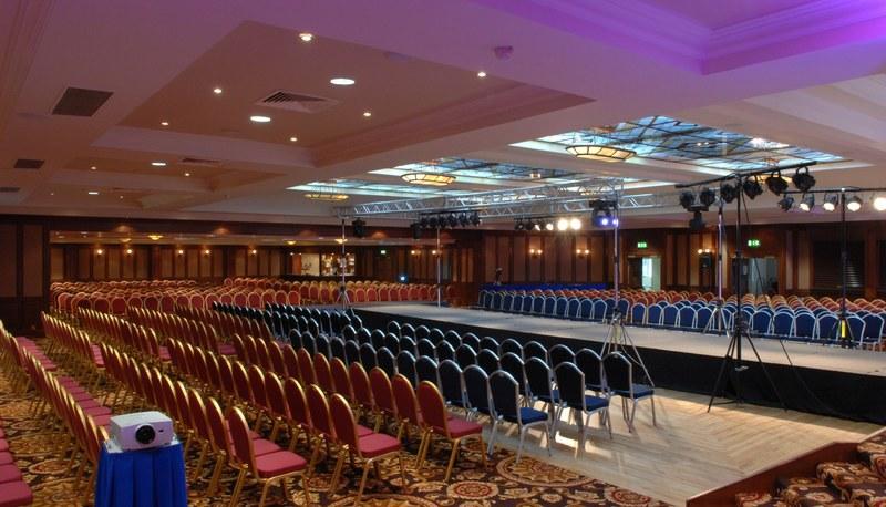 לטרקני Mount Errigal Hotel, Conference & Leisure Centre מראה חיצוני תמונה