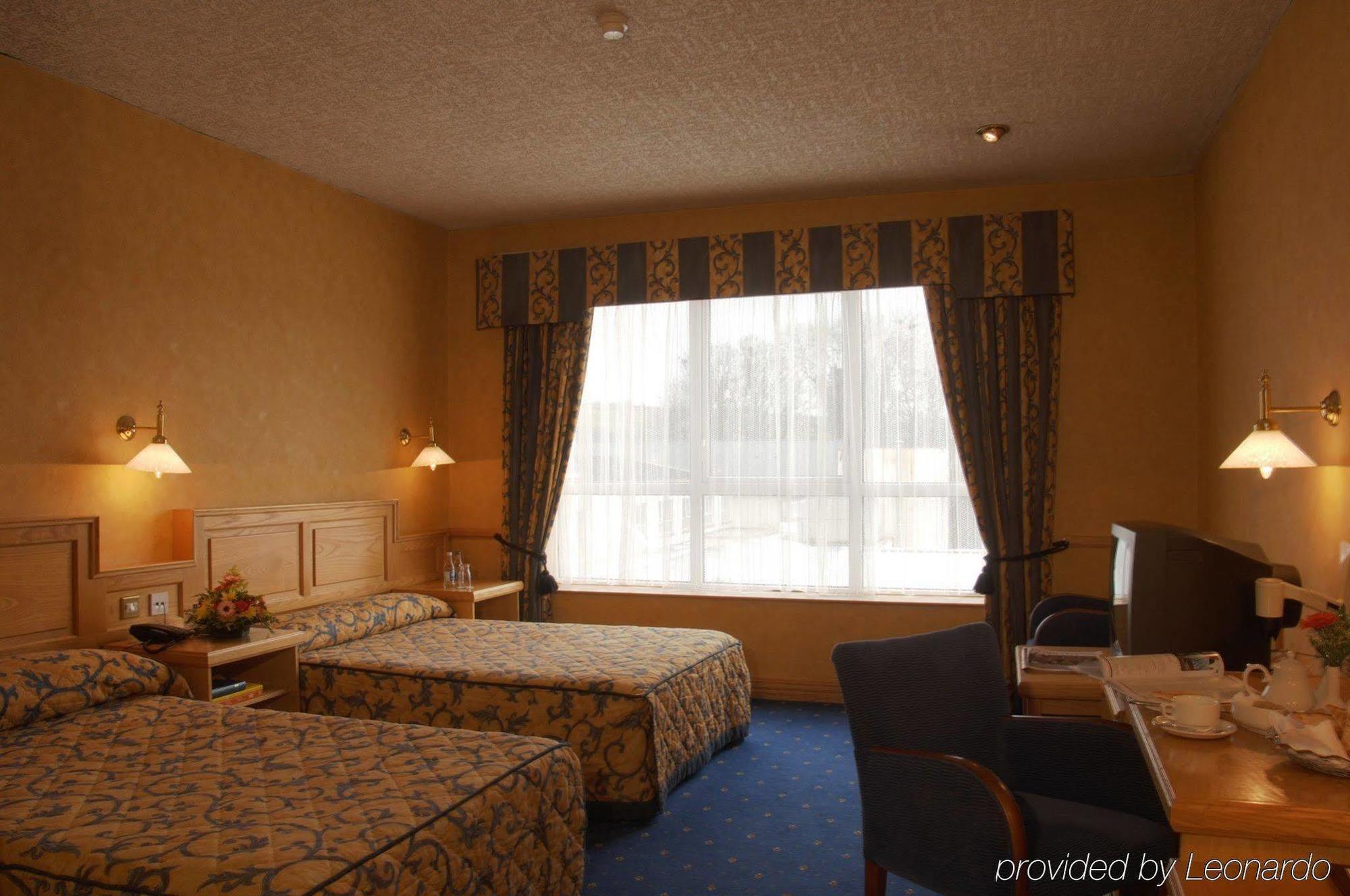 לטרקני Mount Errigal Hotel, Conference & Leisure Centre חדר תמונה
